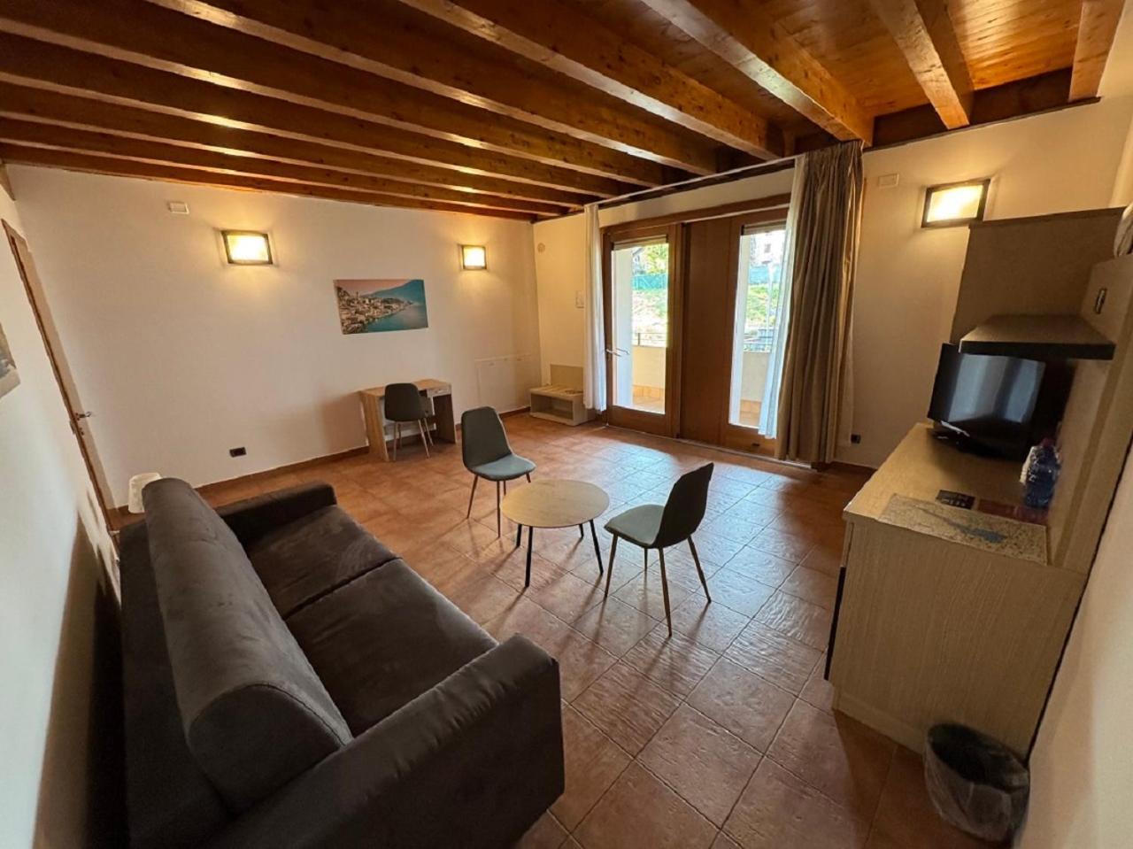 Kairos Garda Hotel Castelnuovo del Garda Exterior foto